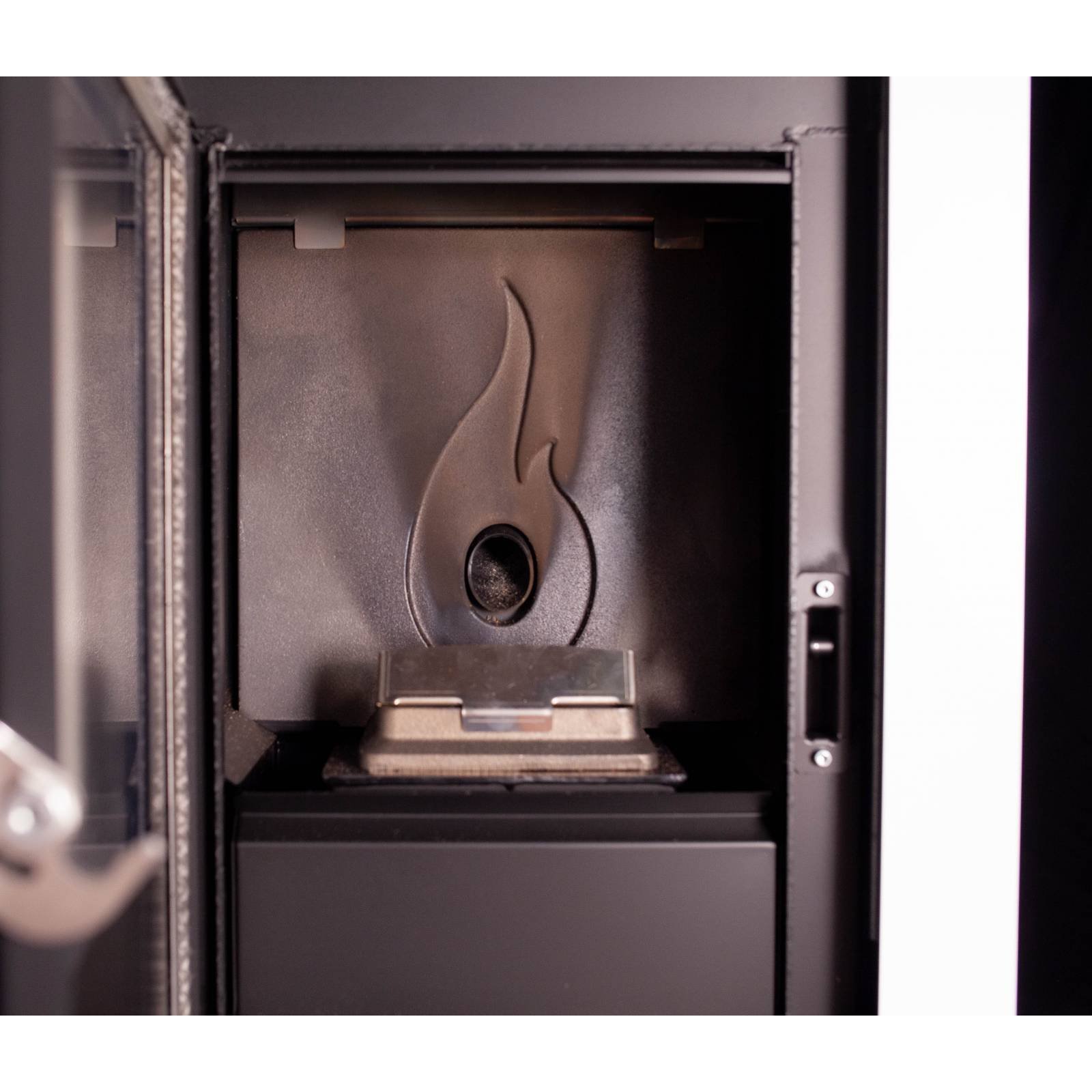 POÊLE À GRANULÉS CANALISABLE CAYENNE + TUYAUX D’ÉVACUATION POUJOULAT 16KW – Image 5